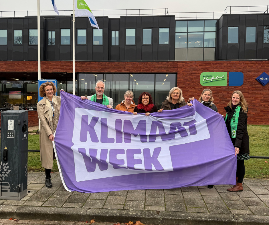 Klimaatweek vlag hijsen