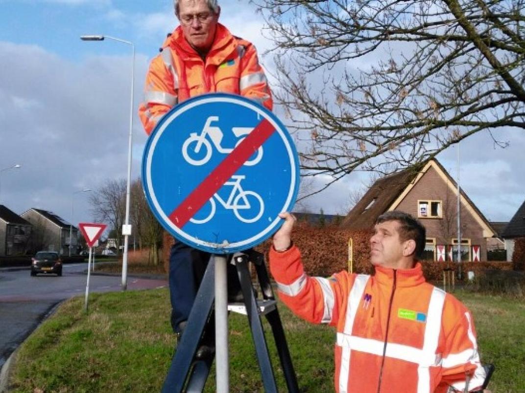 Verkeersbord 2.jpg